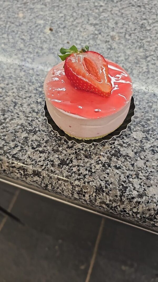 Bavarois mousse fraise insert framboise 1 pers